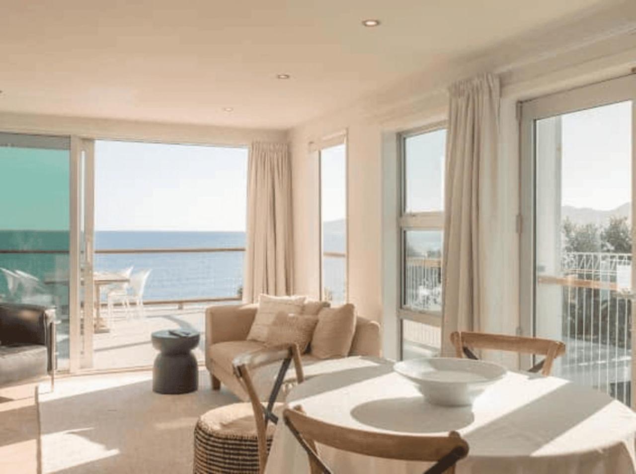 Seascapes Waterfront 1 Villa Paraparaumu Ngoại thất bức ảnh